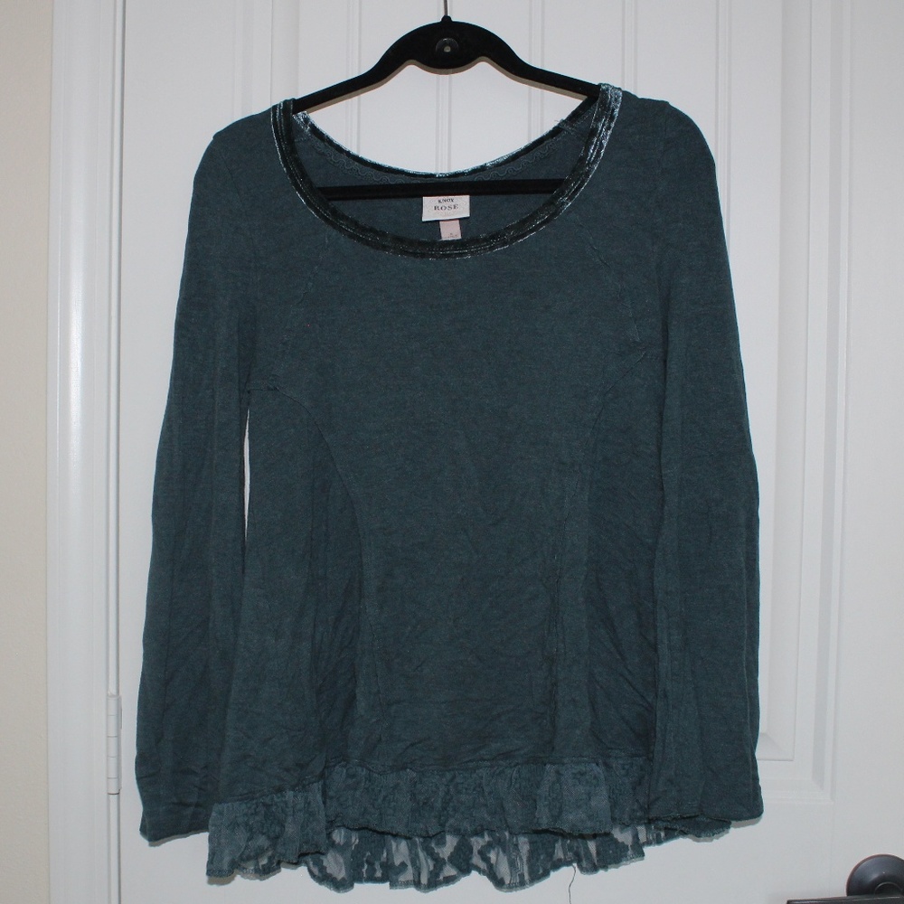 Knox Rose long sleeve green top Size S